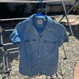 Levi’s Western Short Sleeve Snap Button